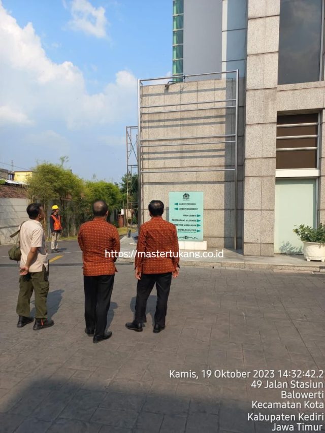 Kontraktor Kediri Reklame