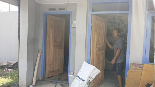 pemasangan pintu